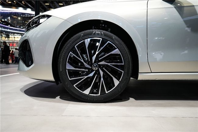 创新科技驱动未来出行，锦湖轮胎实力原配亮相广州车展