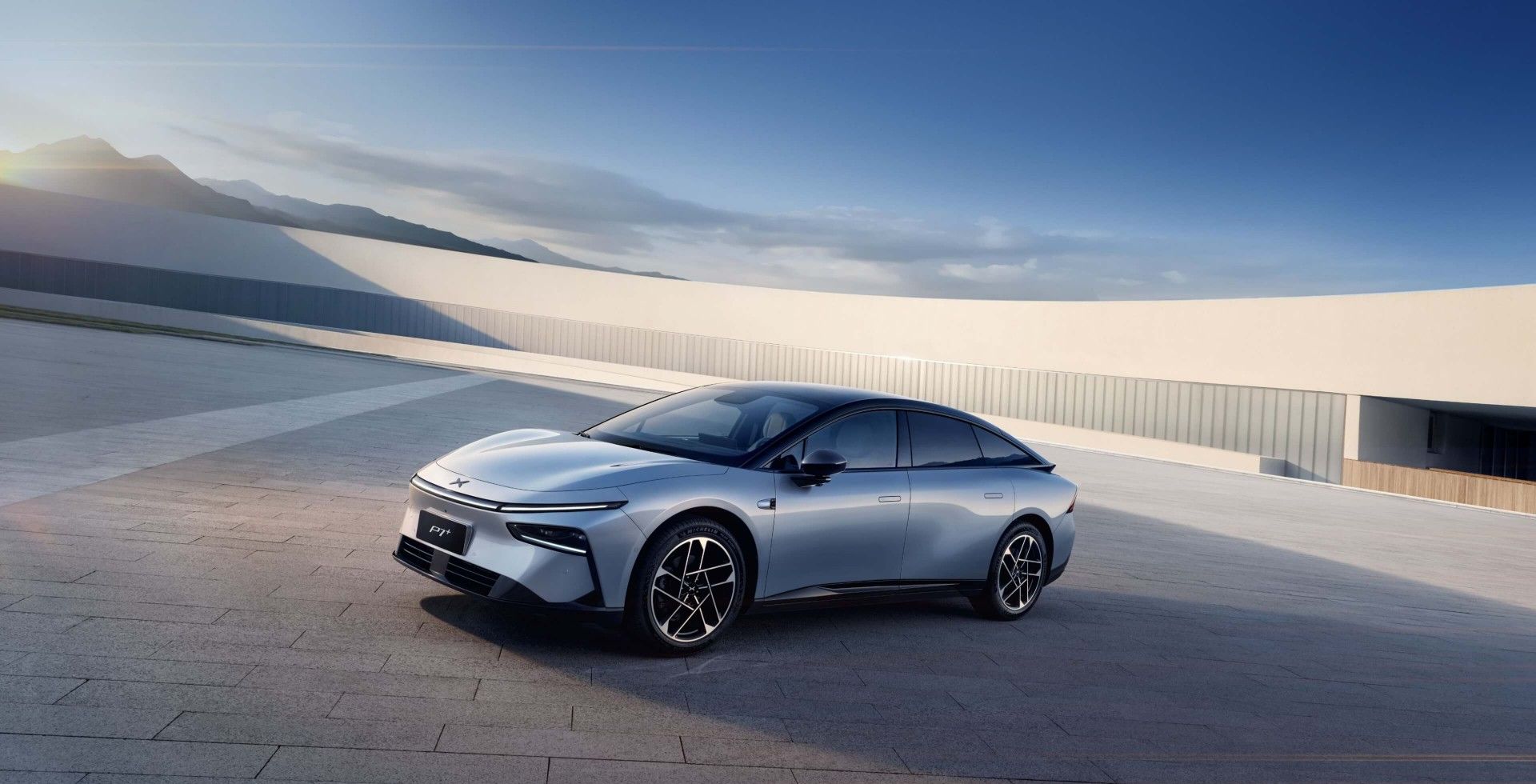 小鹏汽车11月交付新车36,728台 今年累计交付量超39万台