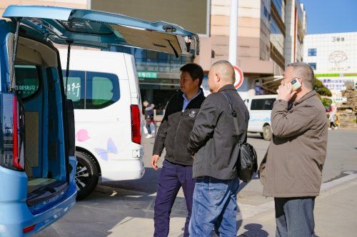 图雅诺X6、风景i昆明同台,演绎客运与城配硬实力