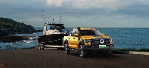 怕打滑、怕车叫不醒？你的冬季出行焦虑，山海炮Hi4-T都能搞定 