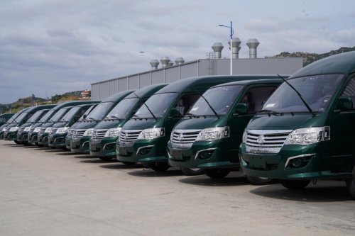 金旅600辆纯电物流车批量交付 助力中国邮政绿色转型