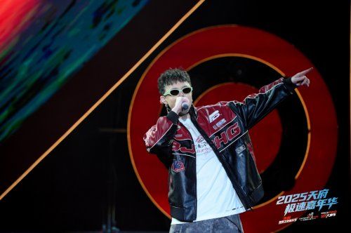 引擎轰鸣，人潮涌动！2025天府极速嘉年华盛大启幕