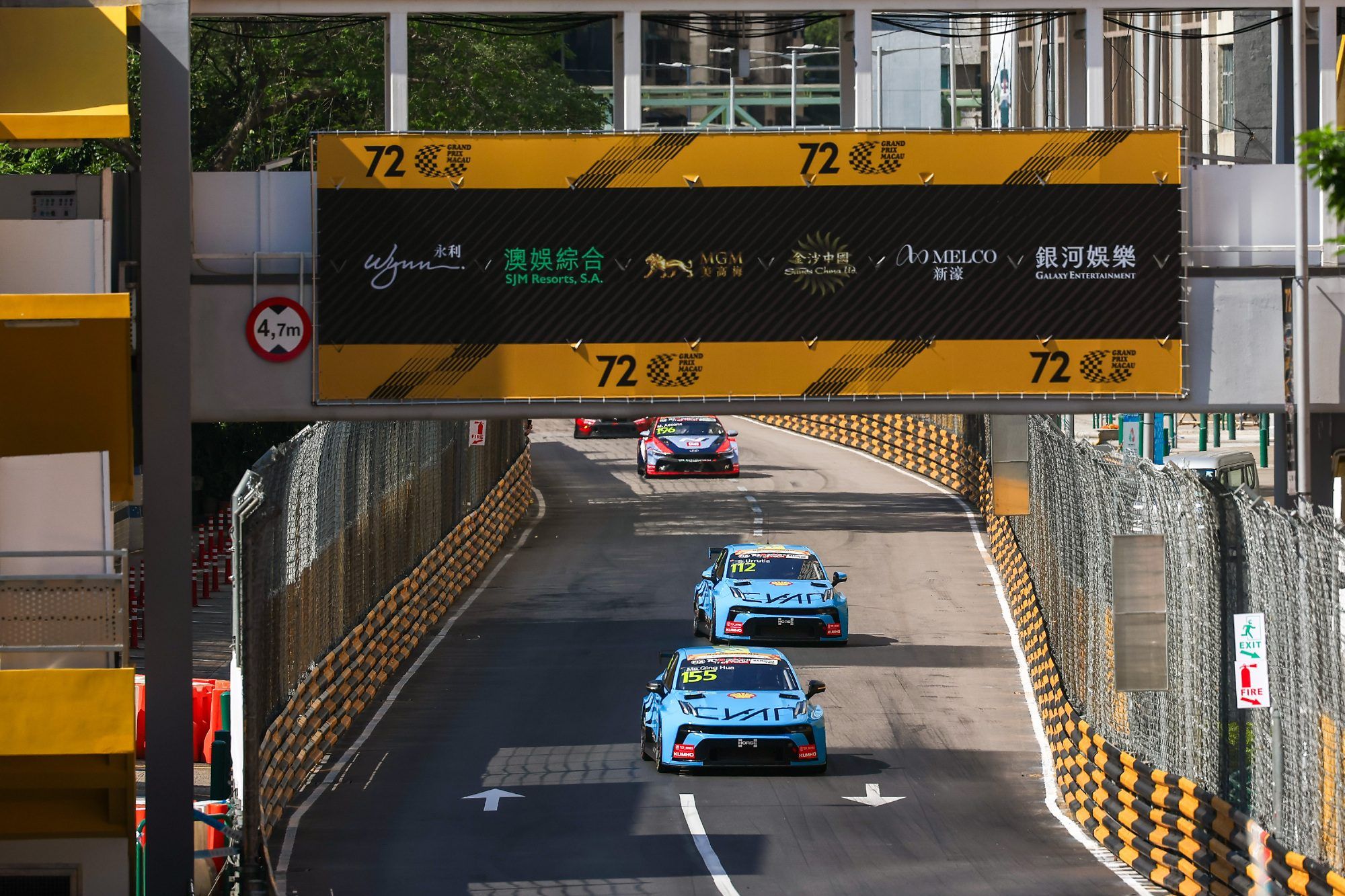 吉利汽车2025年销量超302万辆 超额完成全年目标