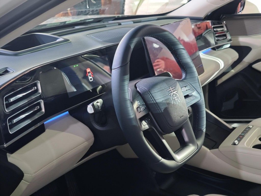 中杯价格超大杯快乐 秦家族长续航版双车上新