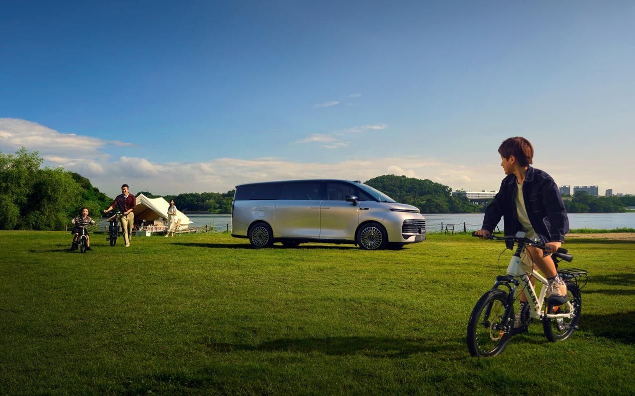 限时指导价26.98万起 吉利银河V900正式上市