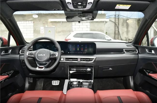 十二万左右的轿车哪个比较好，试驾起亚K5后我定了