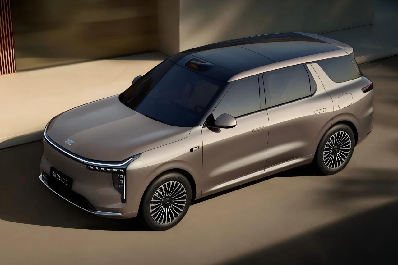 智己LS8最新官图公布,将于近期正式发布