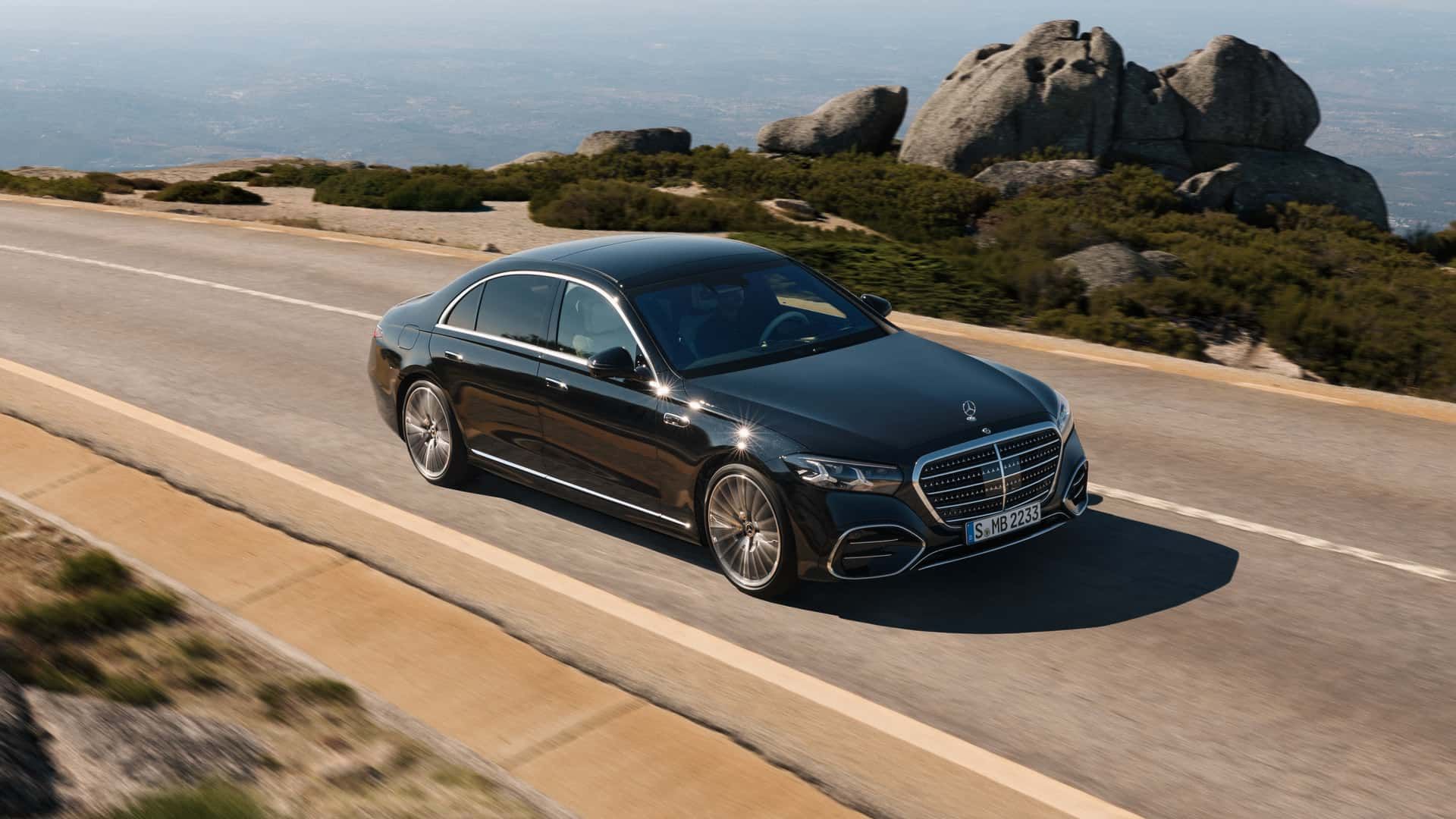 新一代梅赛德斯-奔驰S级全球首秀 定位全球豪华旗舰