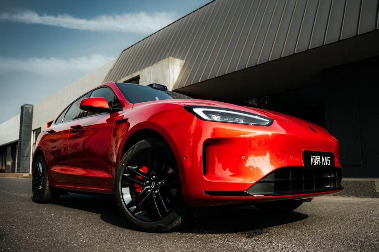 新春启程，美好同行！问界M5以全维硬实力圈粉年轻人