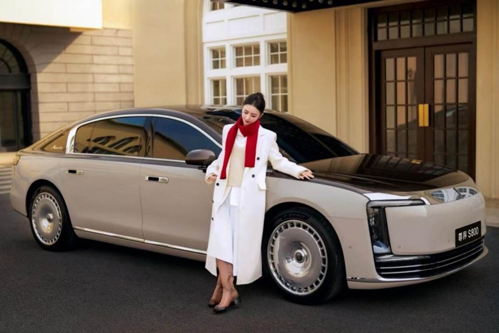 佟丽娅新春视频刷屏,尊界S800击中高净值人群情感期待