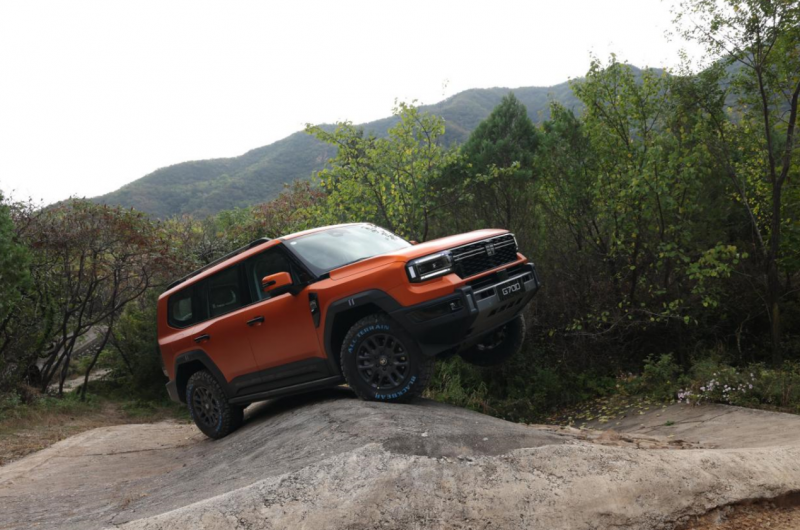 央视认证!纵横G700荣获“风云2025年度越野汽车”