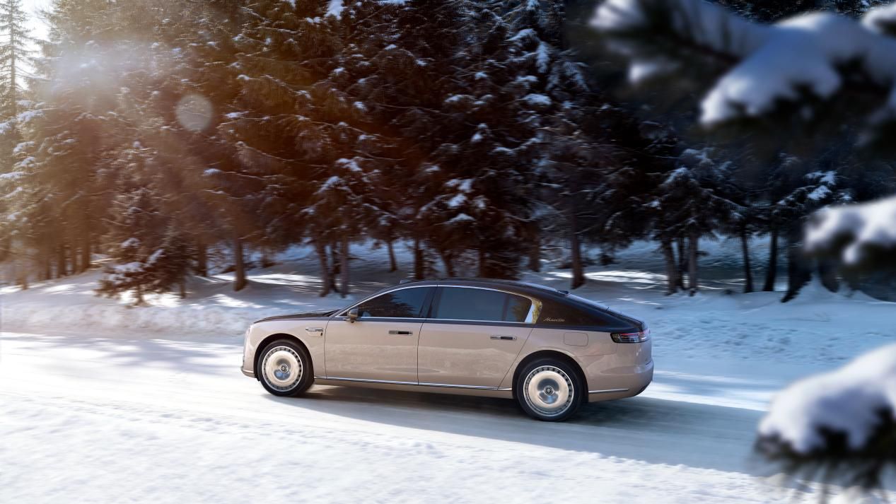 鸿蒙智行3月4日技术焕新,行业一致预期尊界仍是首发为哪般?