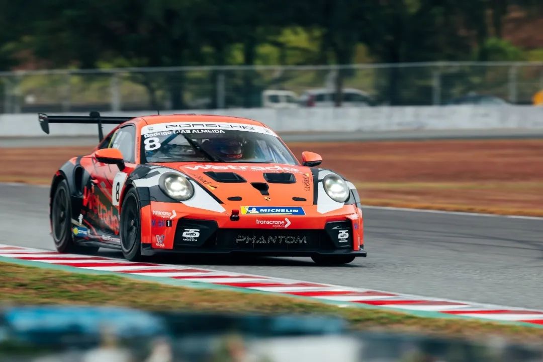 驭势而上,竞速新章:WeTrade 领航 PCCA 2026 珠海官方试车日