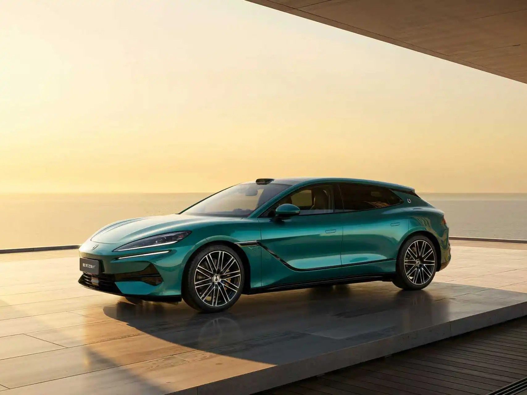 全新腾势Z9GT正式上市 推5款车型/售价26.98万起