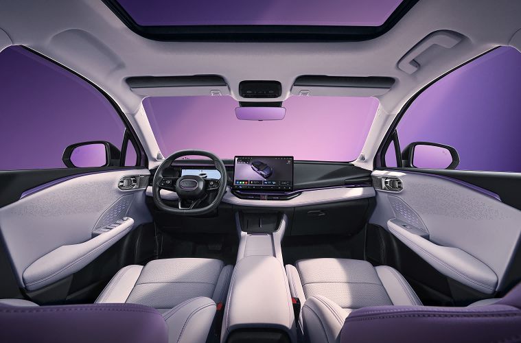 不止于车 不「紫」一面 领克06 Relive暮光紫生动登场