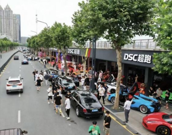 武汉豪车租赁产业观察：本土玩家凭差异化优势，卡位高端出行市场