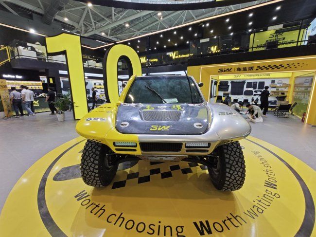 韩魏车队达喀尔原版赛车空降3W展台，带你零距离感受达喀尔拉力赛