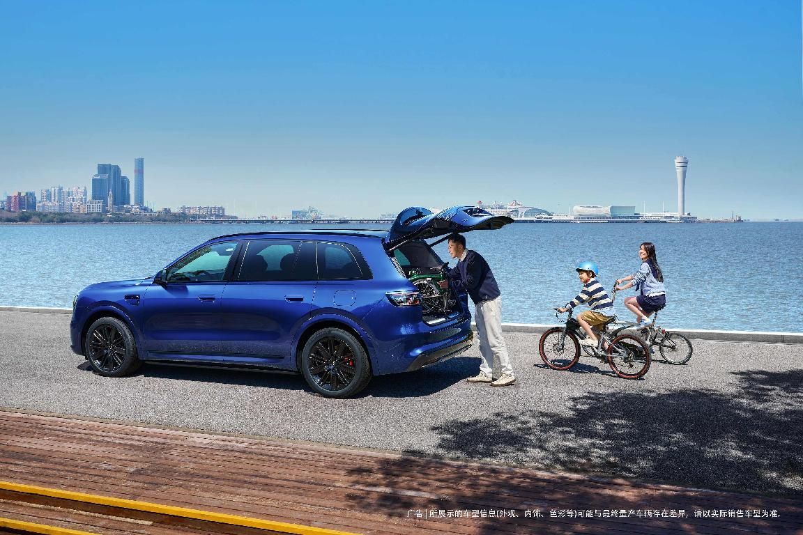 从热销到标杆，问界M8用更均衡的实力打动家庭用户