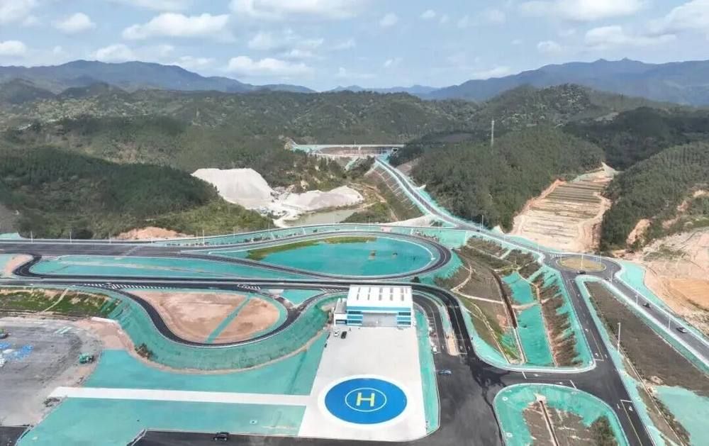 国内单体最大综合试验场启用，为“智驾+低空”产业补上关键一环
