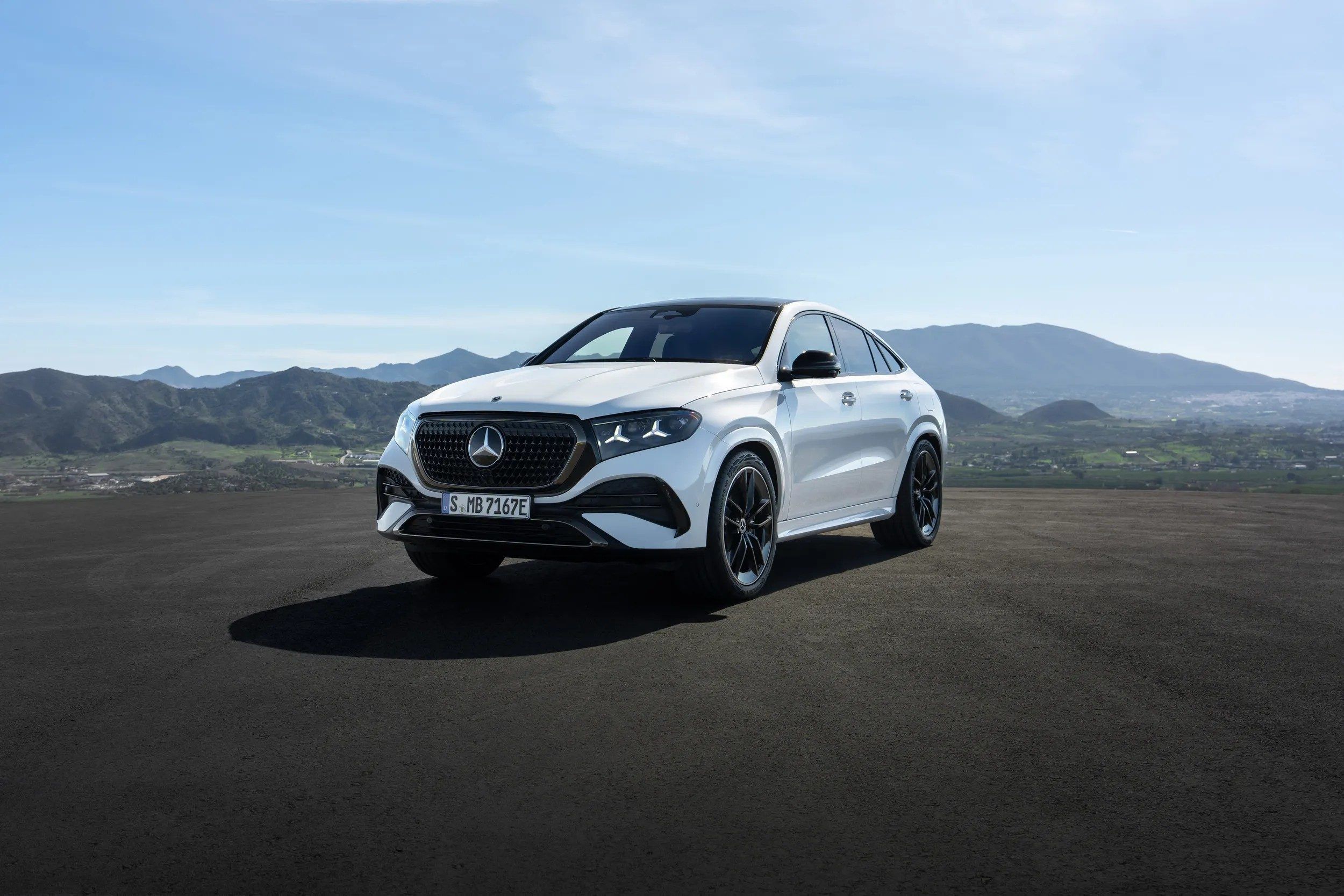 新一代梅赛德斯-奔驰GLE与GLE 53家族迎来全球首秀