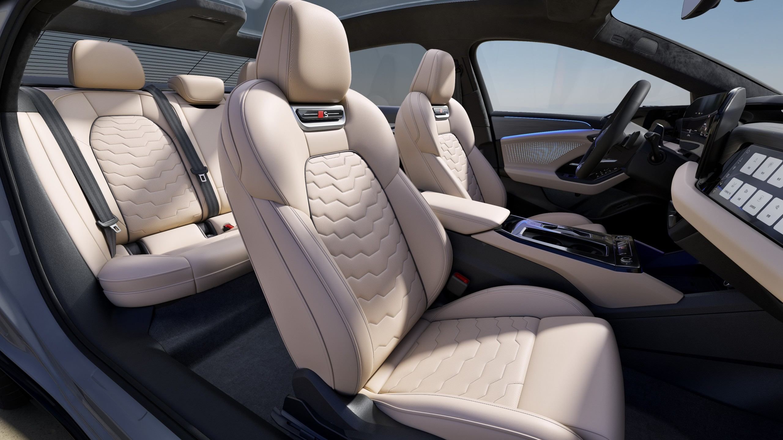 一汽奥迪A6L e-tron正式上市,心动入手价30.98万-43.98万元