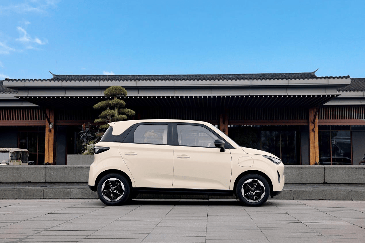 4.59万起售，99元享限时三重权益 拾月max小心愿双版本如何选？