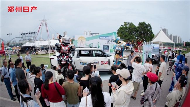 郑州日产锋坦登陆南宁双地标，解锁民歌湖 & 亭子码头潮玩新玩法