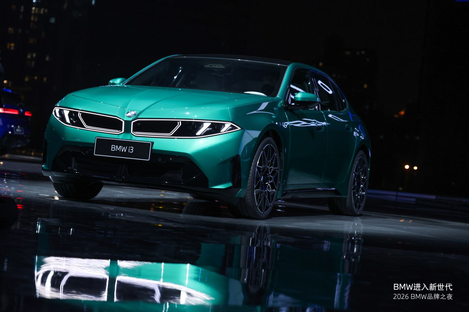 新世代BMW i3长轴距版亮相，续航超1000公里