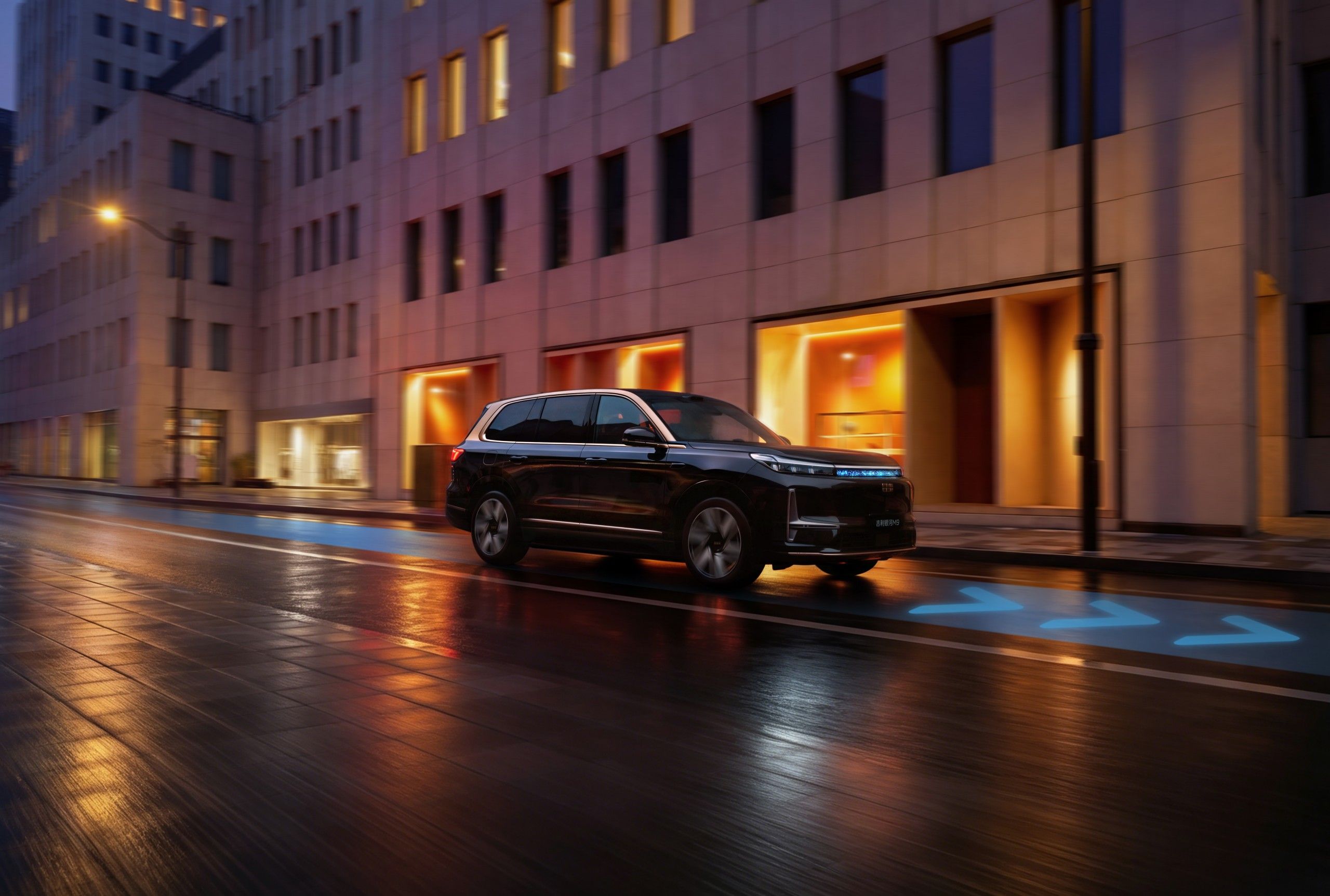 吉利银河M9黑金智曜版上市，限时售25.98万元