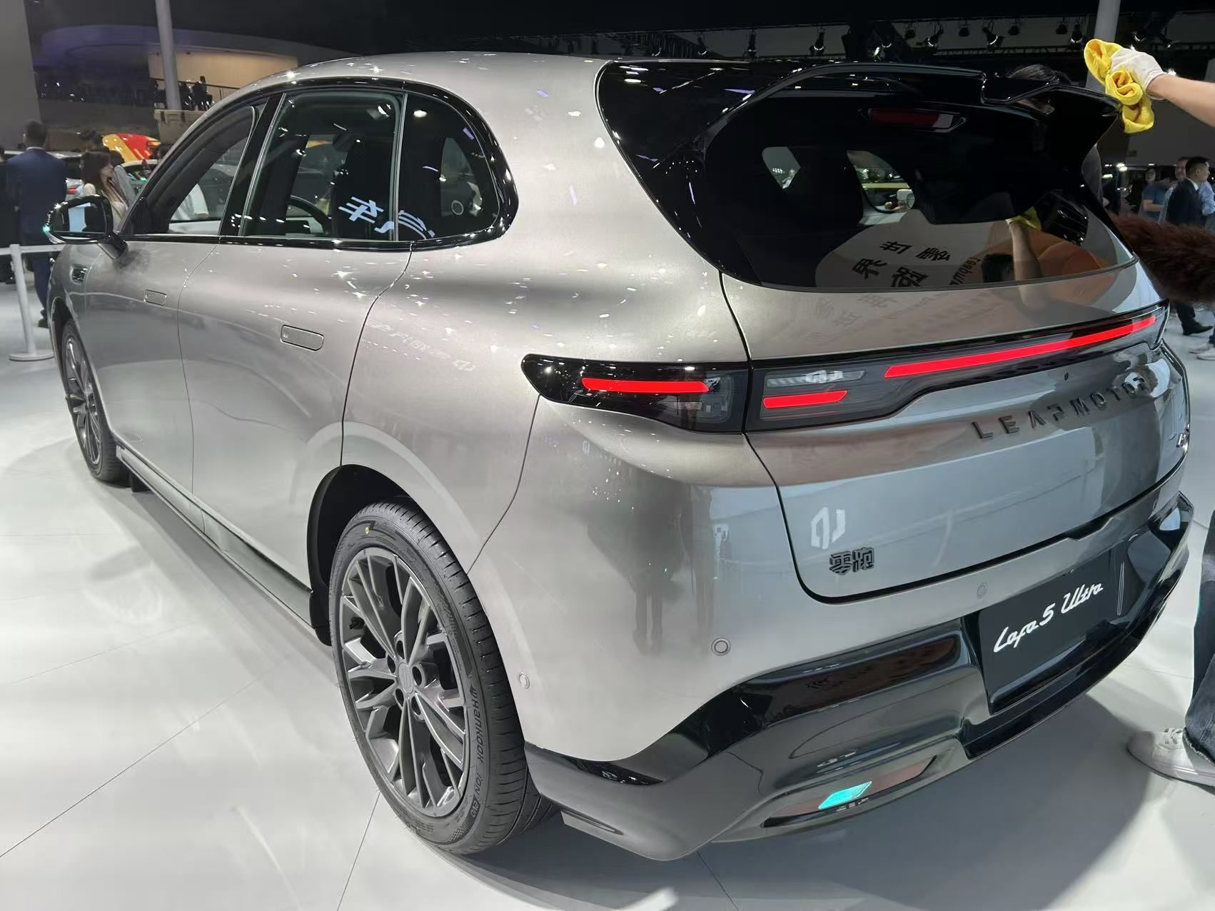 2026北京车展：零跑Lafa5 Ultra上市，限时售11.88万起