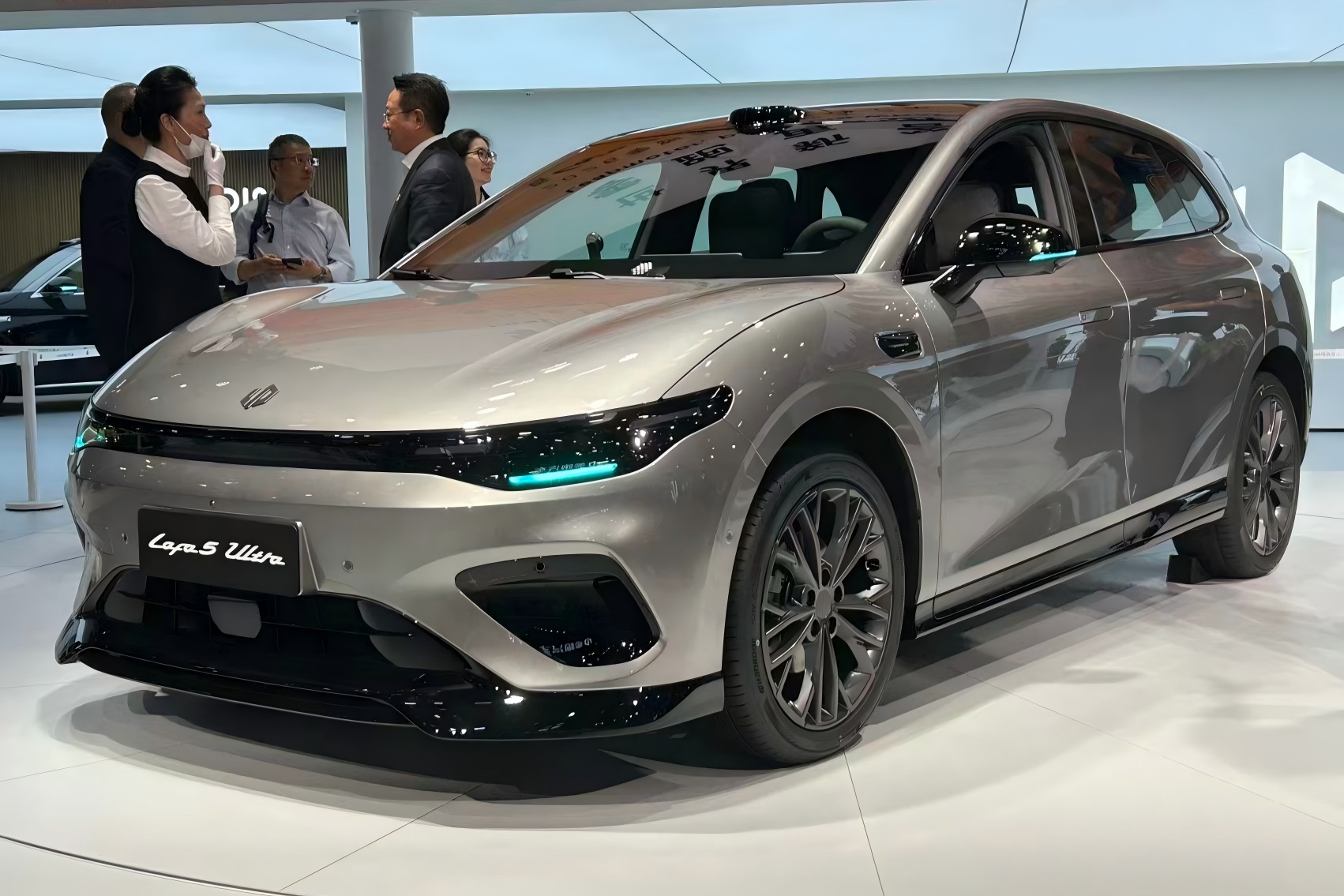 2026北京车展：零跑Lafa5 Ultra上市，限时售11.88万起