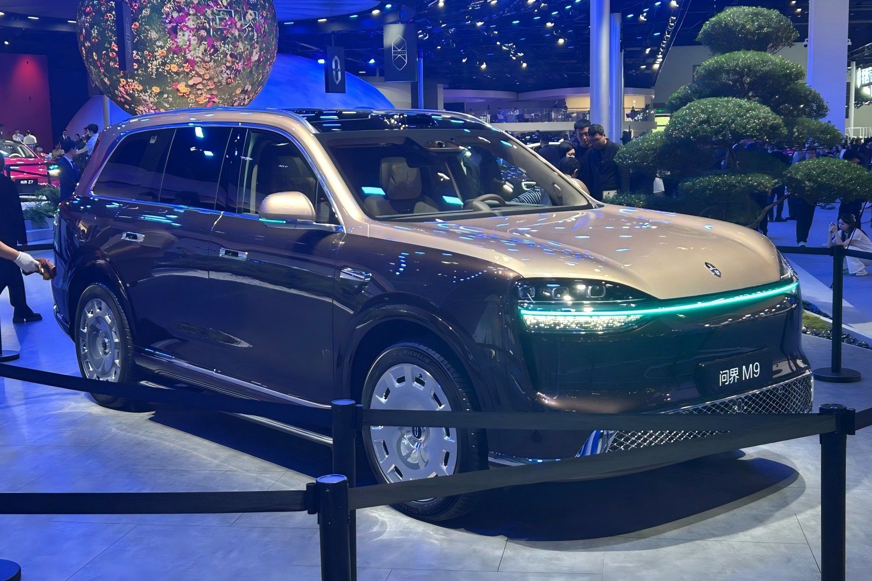 2026北京车展：全新问界M9亮相，配6激光雷达感知系统