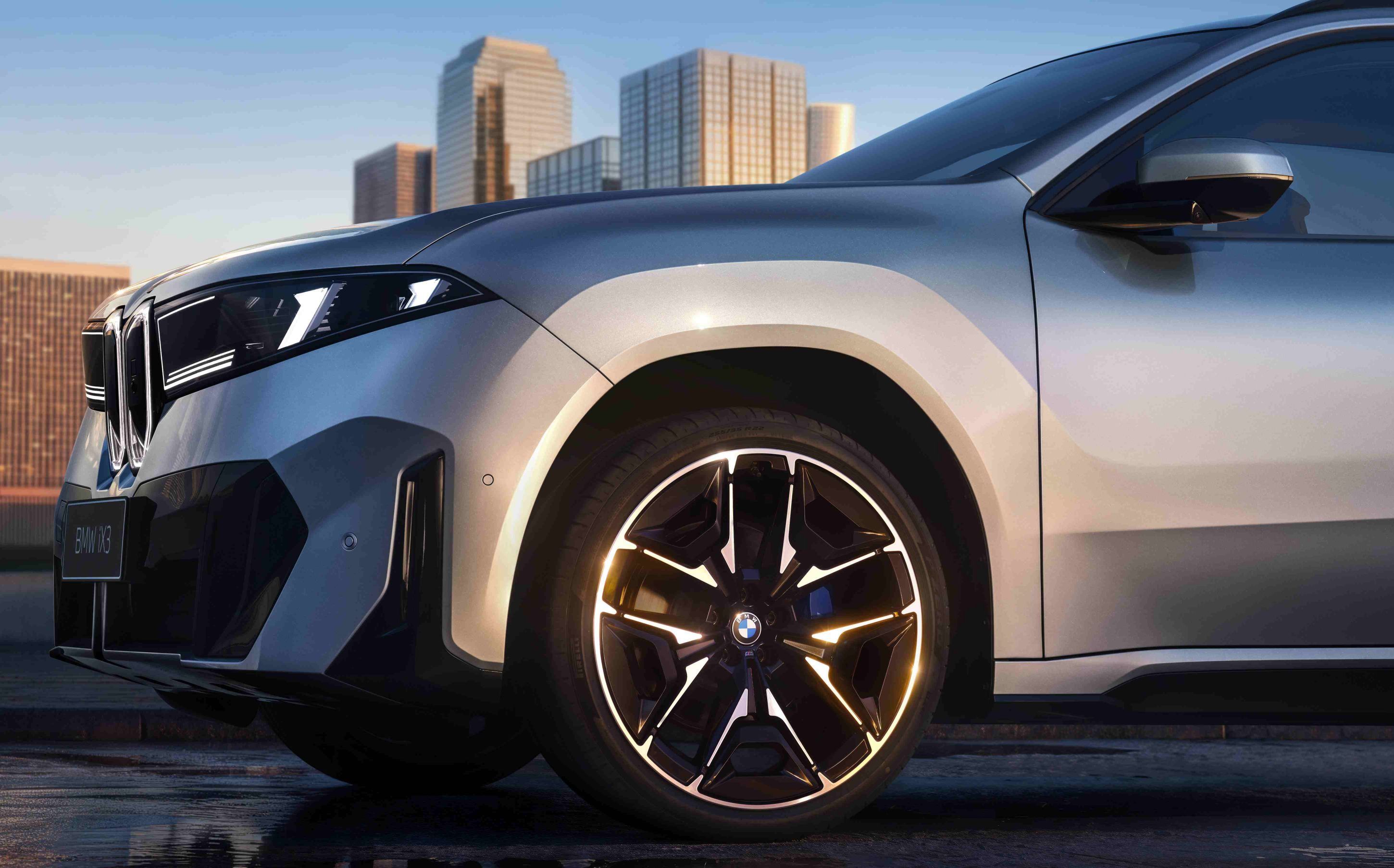 新世代BMW iX3长轴距版诠释“可持续的豪华”