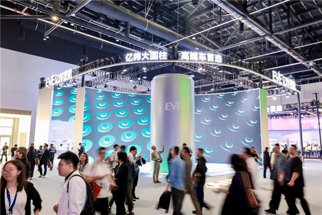 北京车展深观察：高端车首选，亿纬大圆柱引领电池新格局 