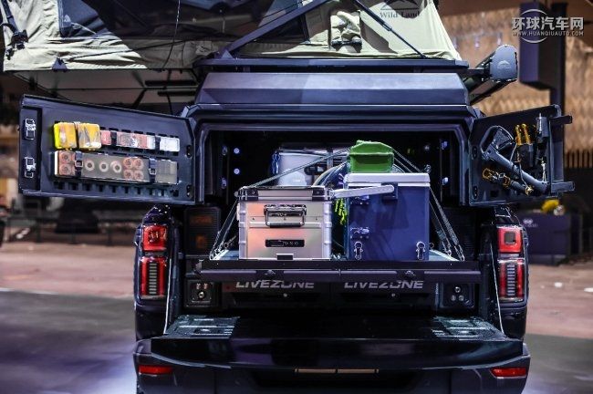 山海炮Hi4-T釣魚共創版領銜長城炮多款共創改裝車亮相改裝文化日