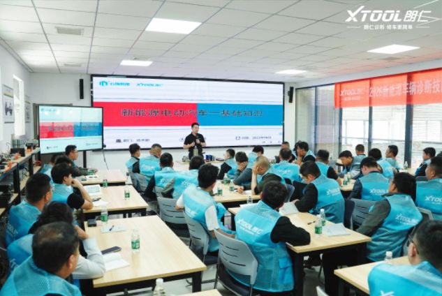 新能源汽车诊断，为什么更多人选择XTOOL朗仁？