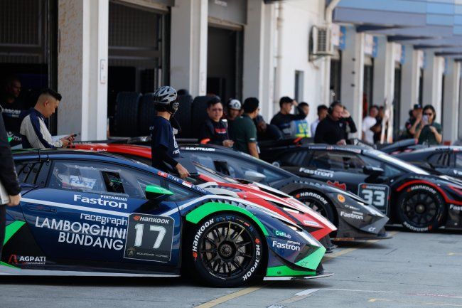 韩泰轮胎护航兰博基尼Super Trofeo宁波站圆满落幕