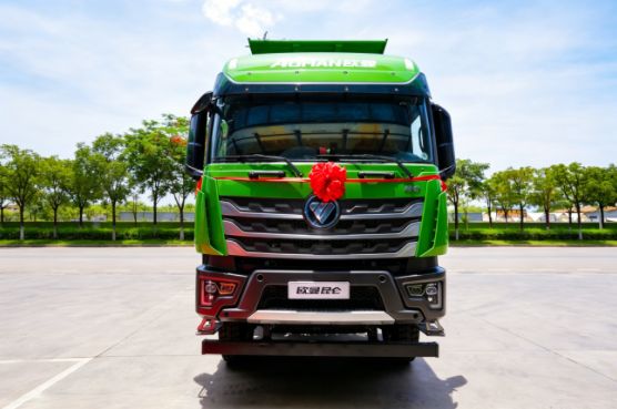 雙槍快充+多重防水，歐曼新能源西南版自卸車賦能工程基建
