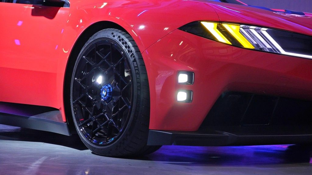 BMW M 新世代概念车亮相  “帅”的背后都是对性能的需求