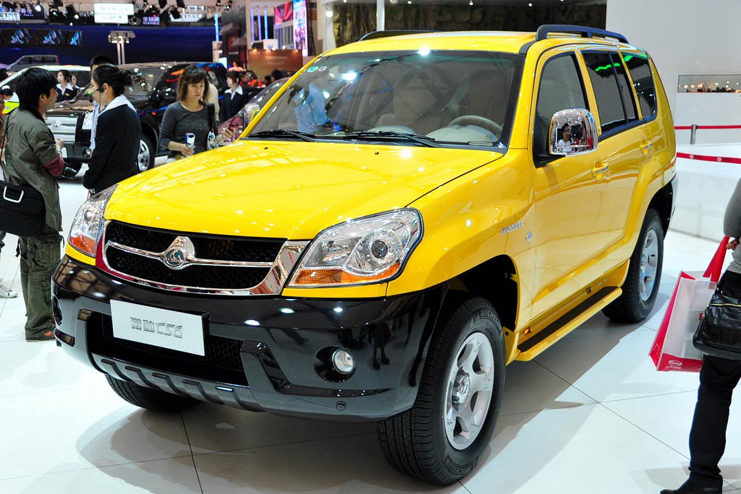 5t 四驱柴油舒适型 报价】猎豹cs6参数_配置_济南百利-车讯网