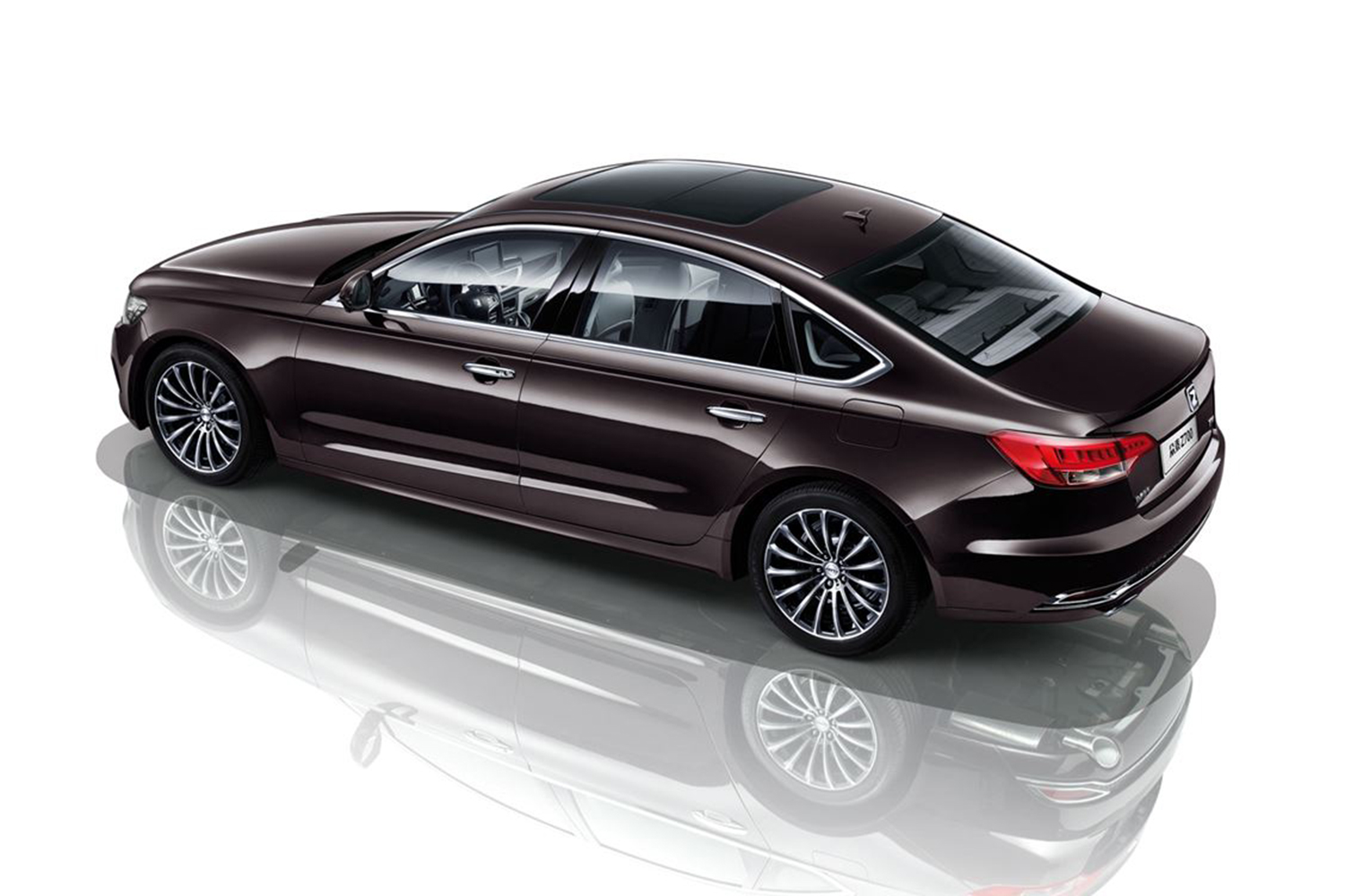 北京店内众泰z700 活动降价多少 送礼包吗