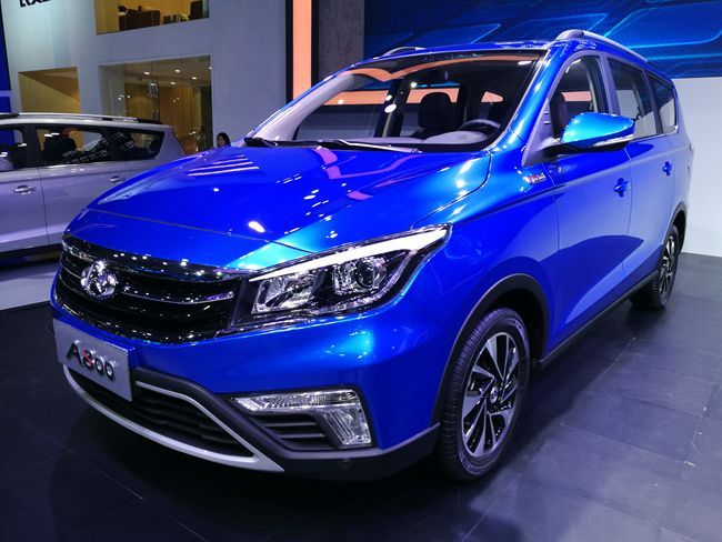 长安欧尚a800部分车型上市 8.19万元起售