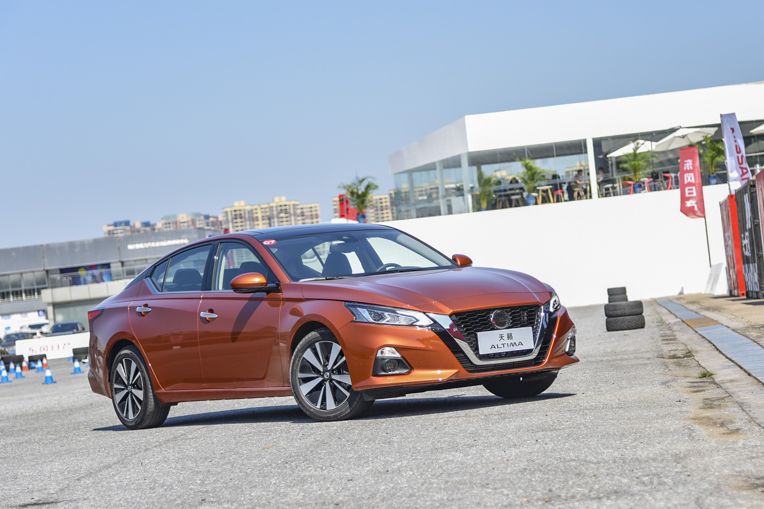 佛山利泰日产天籁最高优惠达0.5万元