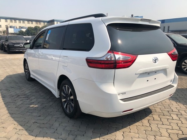 6720款丰田塞纳35l四驱le配置最新价格优惠多多