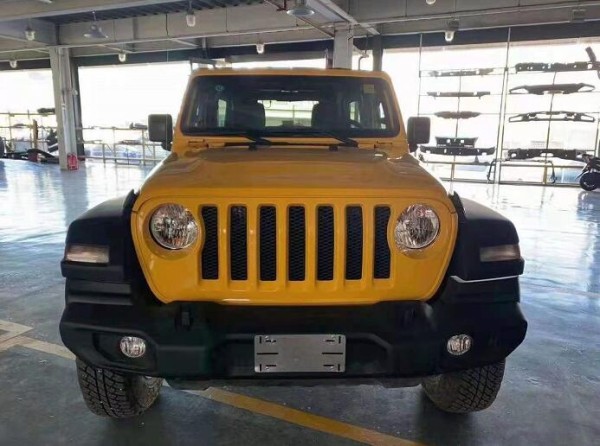 20款黄色牧马人运动s最后一台国五甩了