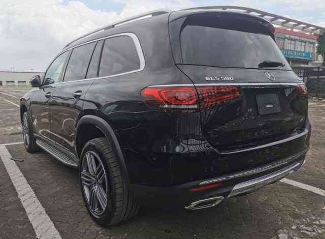 21新款奔馳gls580報價多少錢頂級suv