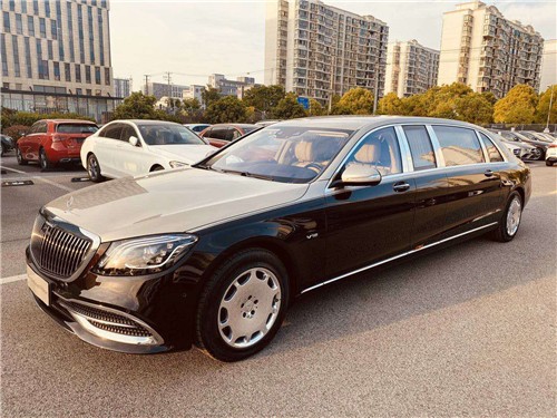 超豪华奔驰迈巴赫s600普尔曼 优惠50万