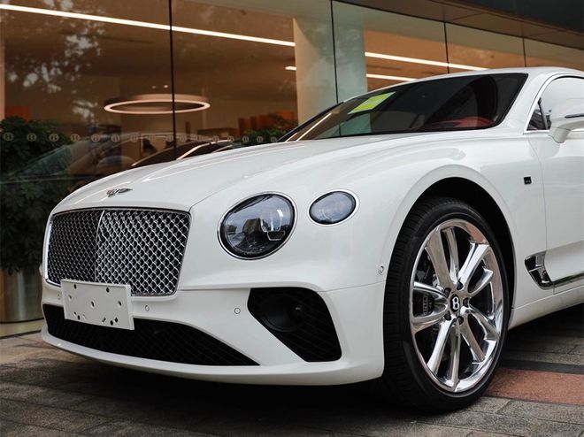 21款宾利欧陆gt国六港口现车优惠20万