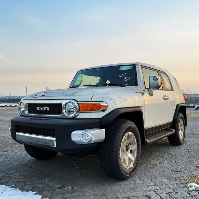 2020款丰田酷路泽fj国五包价最低78万