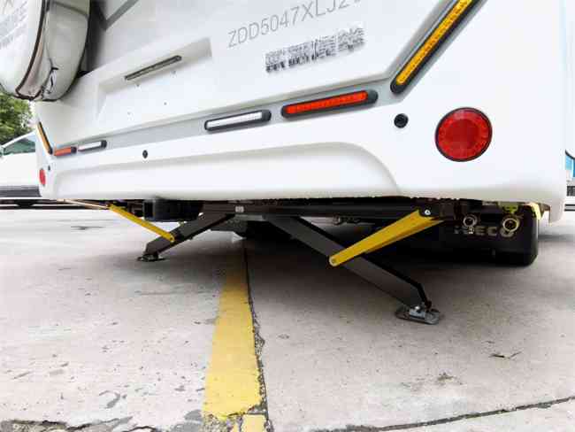 四季房车双拓展plus强度锰钢副车架